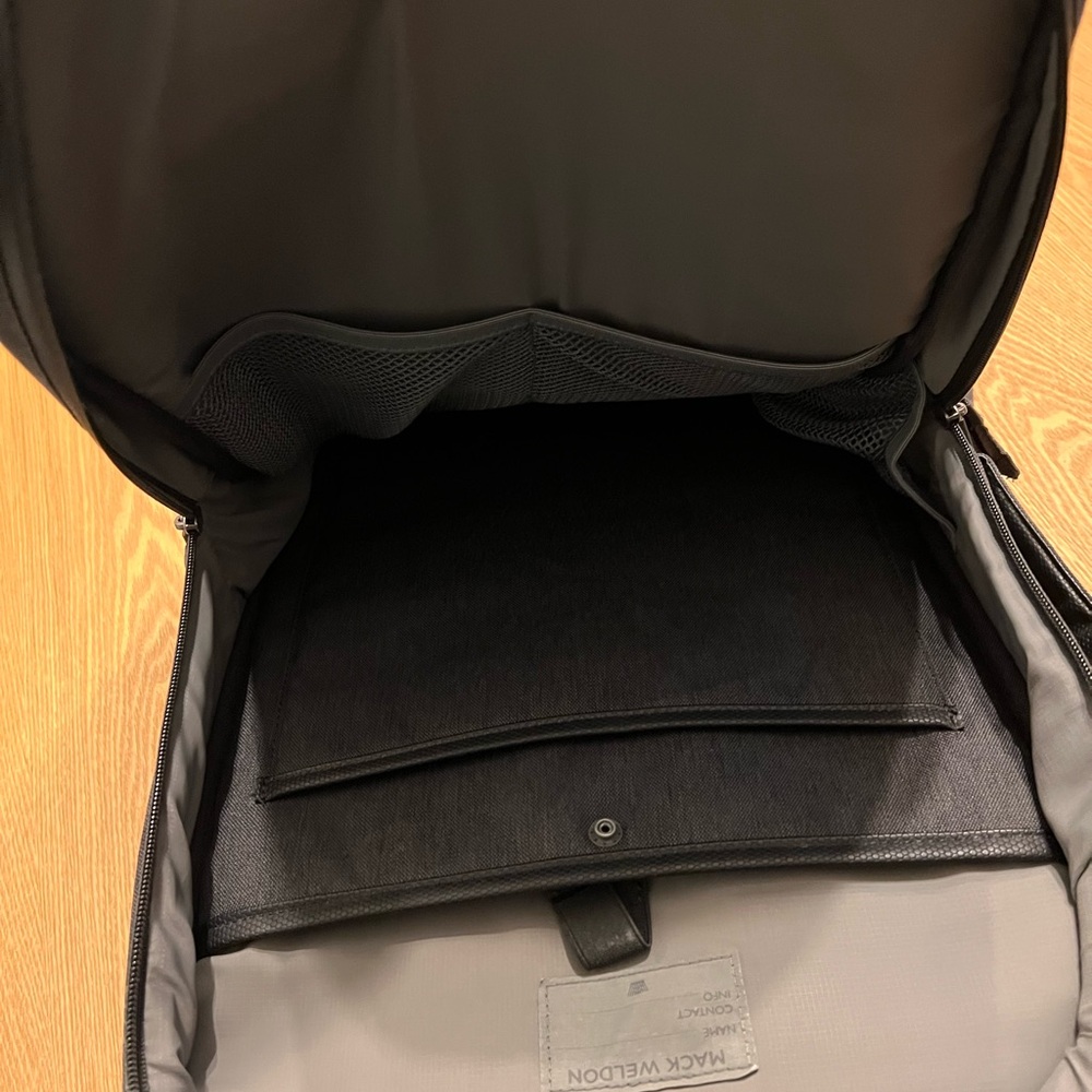 Mack Weldon Convertible Backpack/Briefcasese - Picture 7 of 8